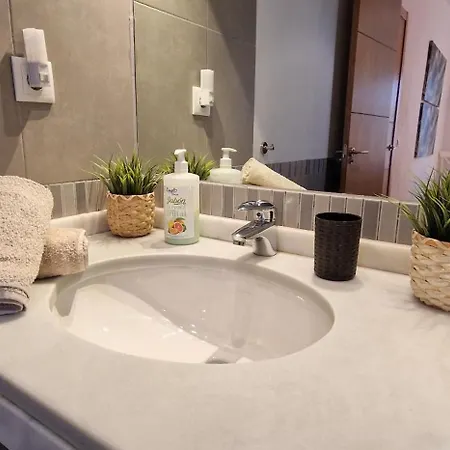 Апартаменты Luxe Appartement, Centrum Marbella, Vlak Aan Zee! *