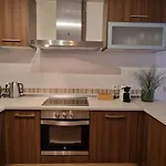 Luxe Appartement, Centrum Marbella, Vlak Aan Zee! *
