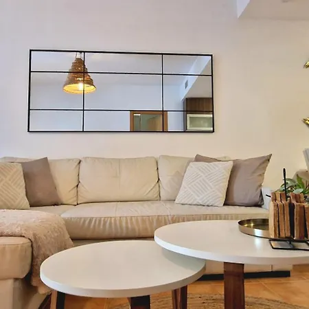 Luxe Appartement, Centrum Marbella, Vlak Aan Zee! Apartament